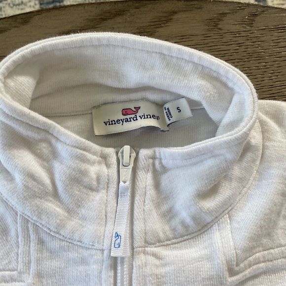 Size S White Vineyard Vines Sweatshirt - Picture 2 of 4